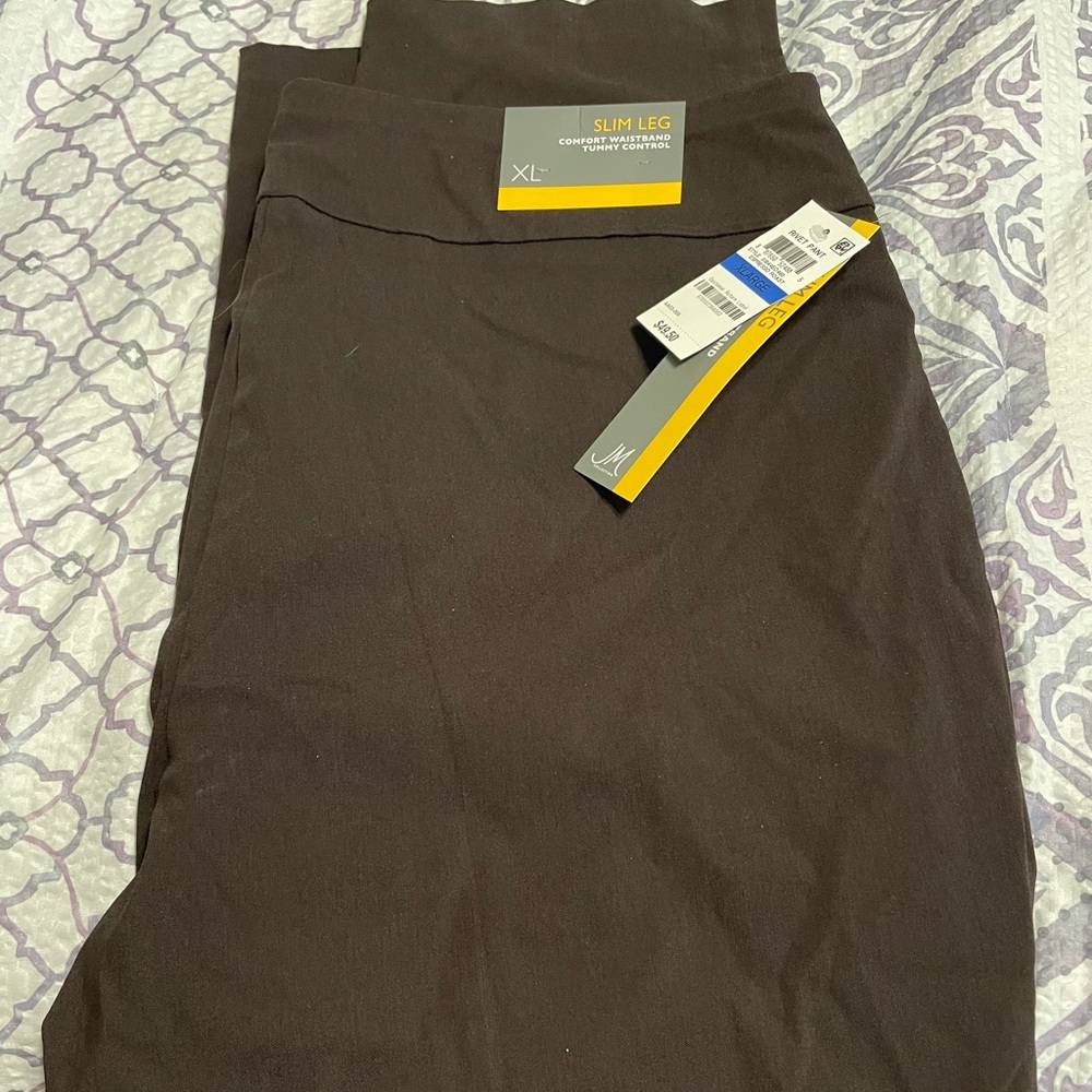 JM Collection pants. Size XL. NWT